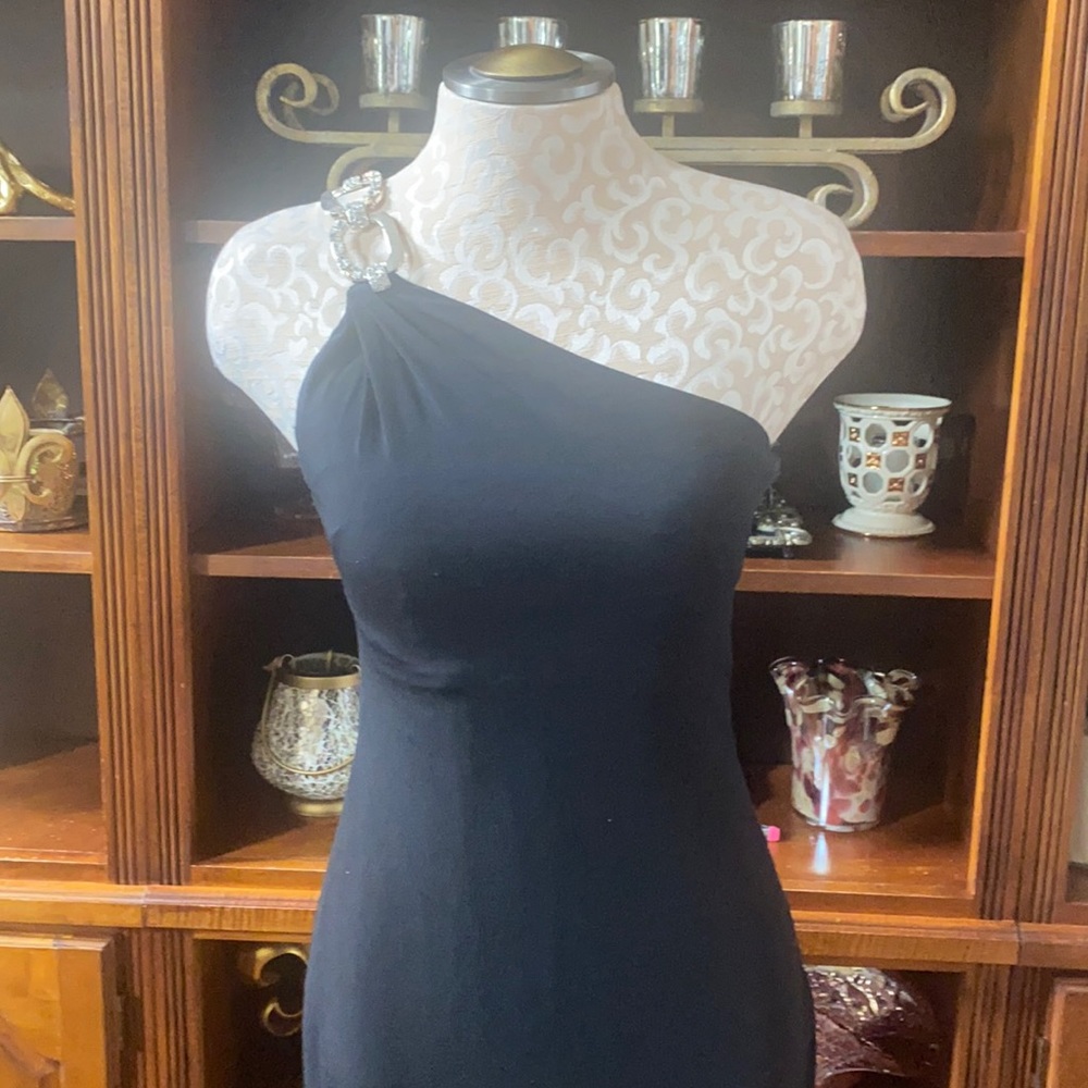 Cache Rhinestone Shoulder & Back Dress - Picture 2 of 16